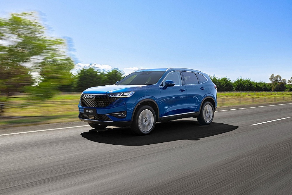 Haval H6 được trang bị 4 chế độ vận hành: tiêu chuẩn, thể thao, trơn trượt và tiết kiệm giúp người lái an tâm tận hưởng mọi khoảnh khắc trên đường.