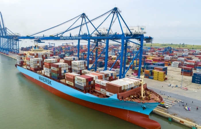 Có được cộng hay trừ khoản tiền thưởng vận chuyển liệu trong trị giá hải quan?