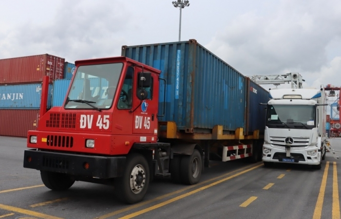 Hải quan khu vực III làm thủ tục hơn 181 nghìn tờ khai trong 1 tháng