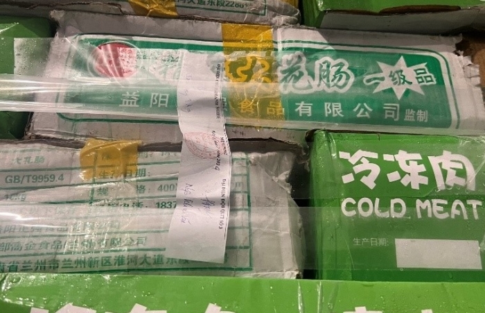 Tạm giữ trên 2 tấn nội tạng nghi nhập lậu
