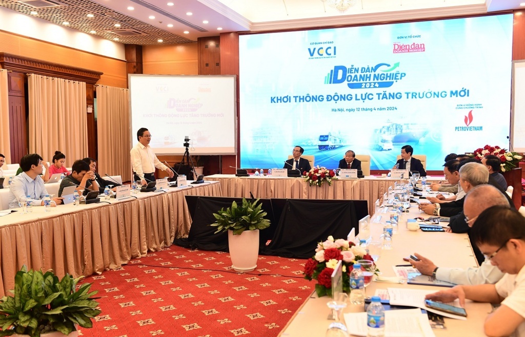 “Làm mới” động lực cải cách, khơi thông nguồn lực tăng trưởng