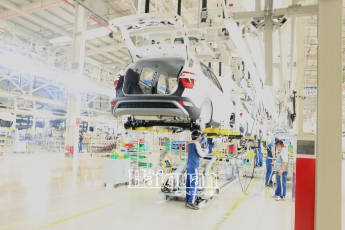 Giảm 50% lệ phí trước bạ đối với ô tô sản xuất, lắp ráp trong nước từ 1/9