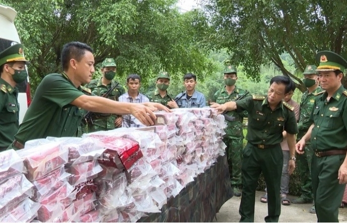 Hà Tĩnh triệt phá đường dây mua bán, vận chuyển 121 kg ma túy