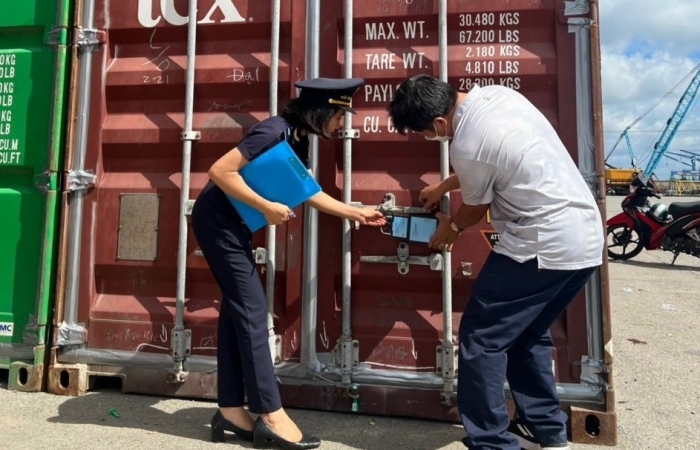 Hải quan khu vực XIX thu ngân sách đạt gần 56% trong nửa đầu năm