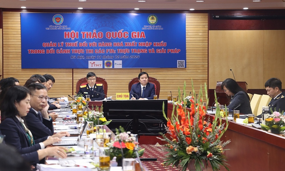 Quang cảnh hội thảo. Ảnh: H.Nụ