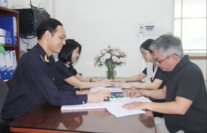 Quyền xuất nhập khẩu của doanh nghiệp có vốn đầu tư nước ngoài
