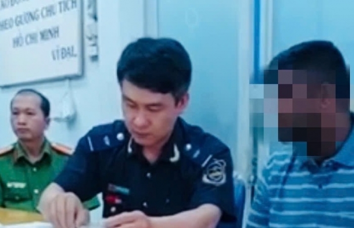 Xử lý nghiêm hành vi vận chuyển trái phép đá quý qua đường hàng không