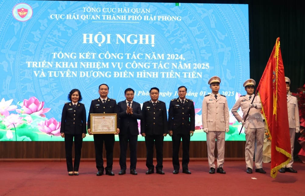 Phát huy truyền thống đơn vị Anh hùng, xây dựng Hải quan đất cảng phát triển vững mạnh trong kỷ nguyên mới