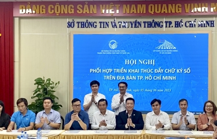 TPHCM tổ chức cung cấp miễn phí chữ ký số cho người dân