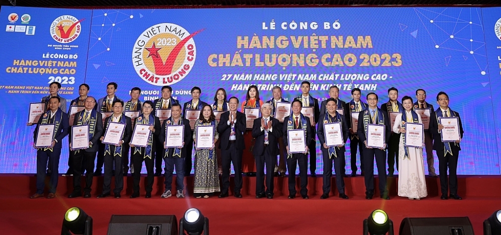 32 doanh nghiệp đạt chứng nhận Hàng Việt Nam chất lượng cao trong 27 năm liên tiếp