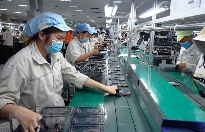Giữ việc làm cho người lao động - lực cản từ “sức khỏe” doanh nghiệp