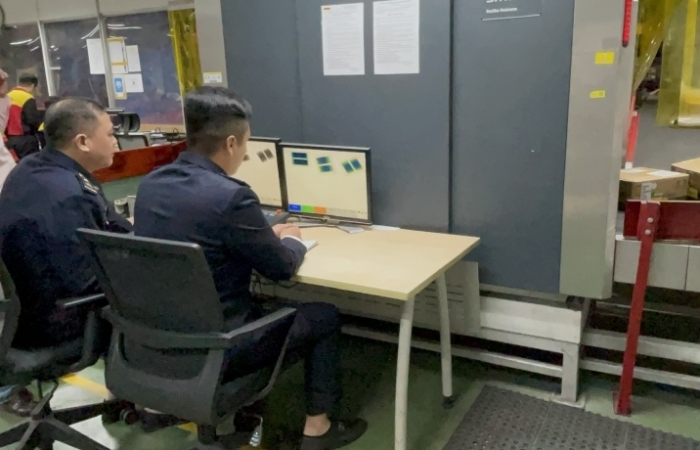 Tiếp tục gỡ vướng khai báo hàng gửi qua dịch vụ chuyển phát nhanh