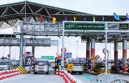 Không thể tích hợp tài khoản giao thông vào tài khoản ngân hàng khi sử dụng thu phí tự động không dừng